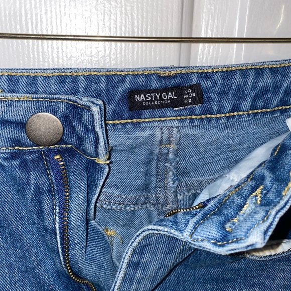 Nasty Gal Distressed Blue Skinny Jeans - Picture 5 of 6